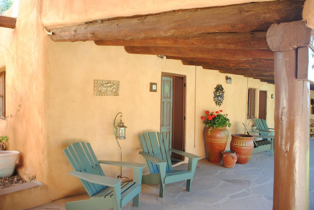 Old Taos Guesthouse B&B ภายนอก รูปภาพ