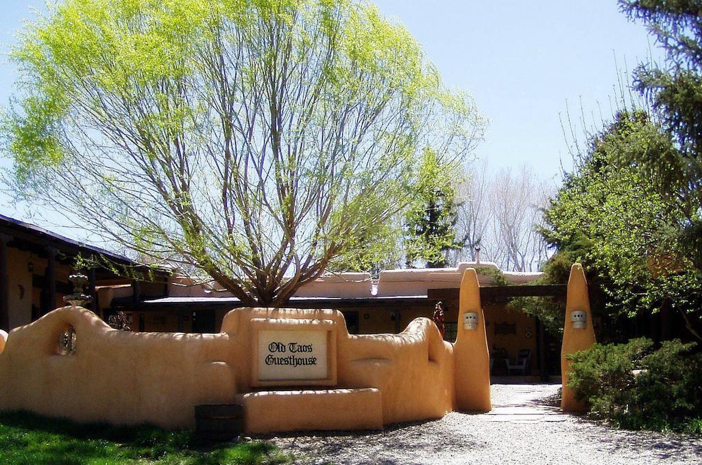 Old Taos Guesthouse B&B ภายนอก รูปภาพ